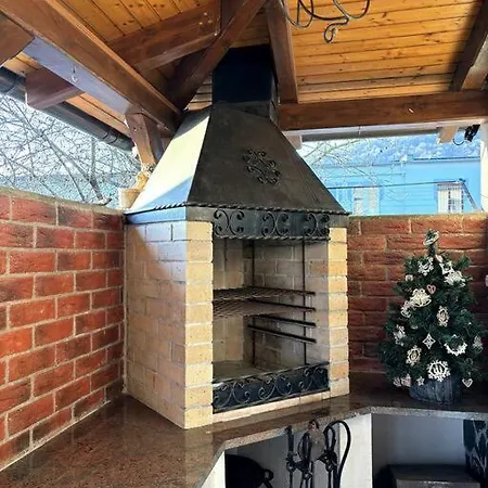 V Roznave * Brzotín
